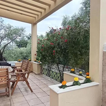 Elli Villa